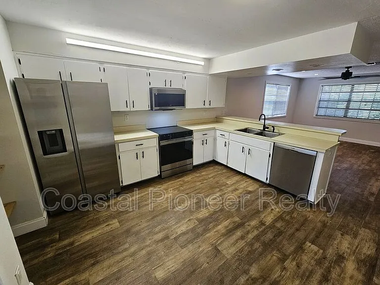 1003 Willow Pond Dr — Photo 10