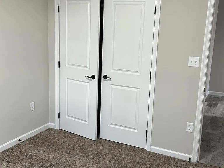 127 Delano Dr — Photo 14