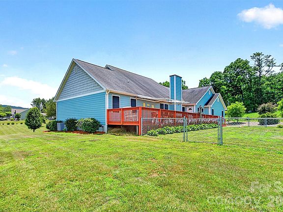 3rd image of 1174 Dale Rd