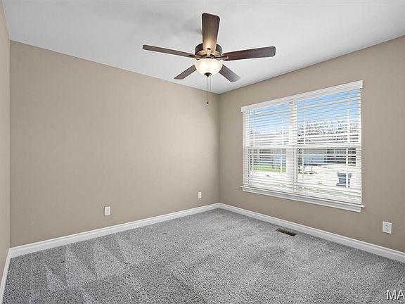 3rd image of 36 Cider Crest Ct
