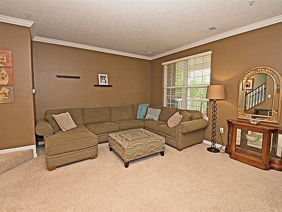 3rd image of 106 Sonie Dr