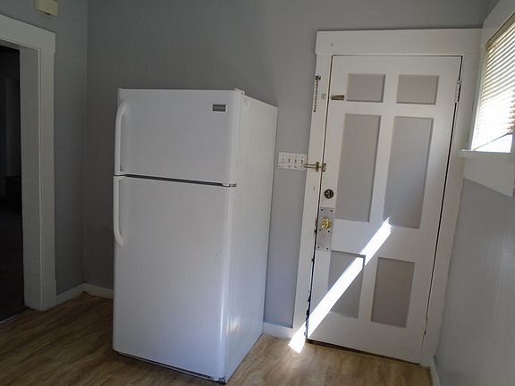 4th image of 4315 Behrwald Ave