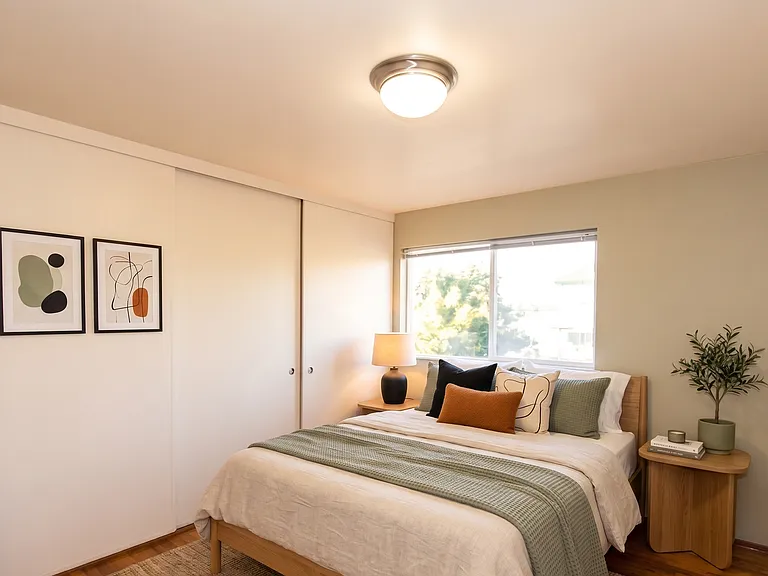 Barrett Square Apartments: Your Ideal Urban Home — Photo 3