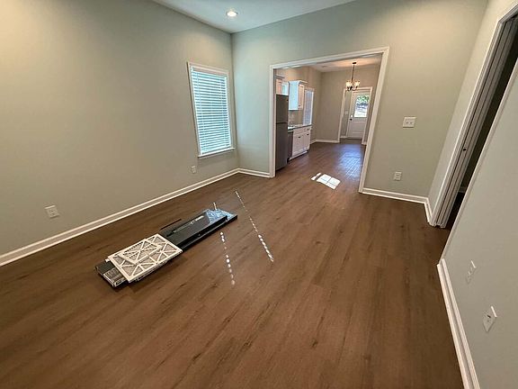 3rd image of 5015 11th Ave