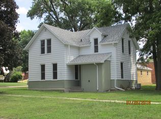 301 Cherokee St, Alta, IA 51002