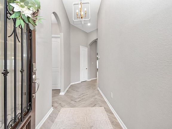 4th image of 2547 Granberry Point
