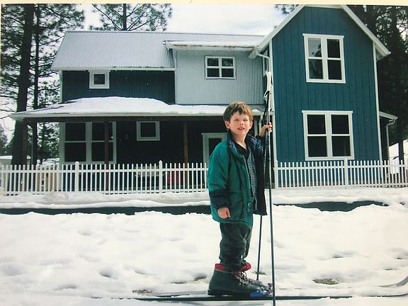 Front on Chief Kelly Drive 