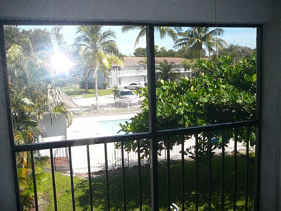 3rd image of 617 Ixoria Avenue