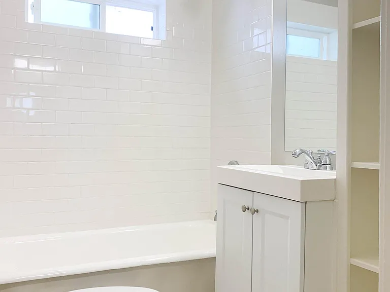 1747 5th Ave #24 — Photo 9