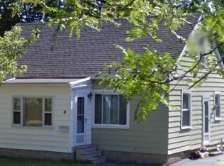 98 Renouf Dr, Rochester, NY 14624