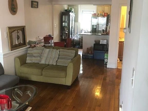 2nd image of 18418 90th Ave