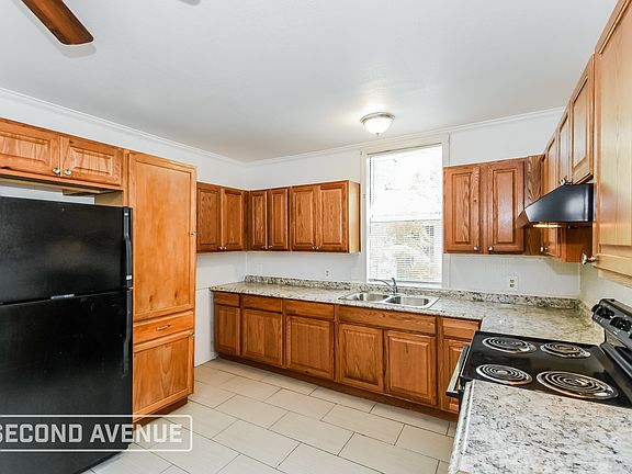 2nd image of 9222 1st Ave
