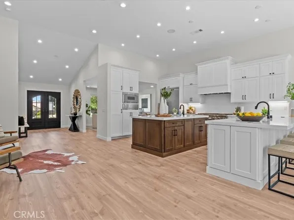 3310 N Mills Ave, Claremont, CA 91711