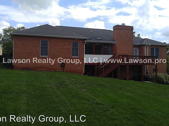 3rd image of 1413 Cravens Creek Ln SW
