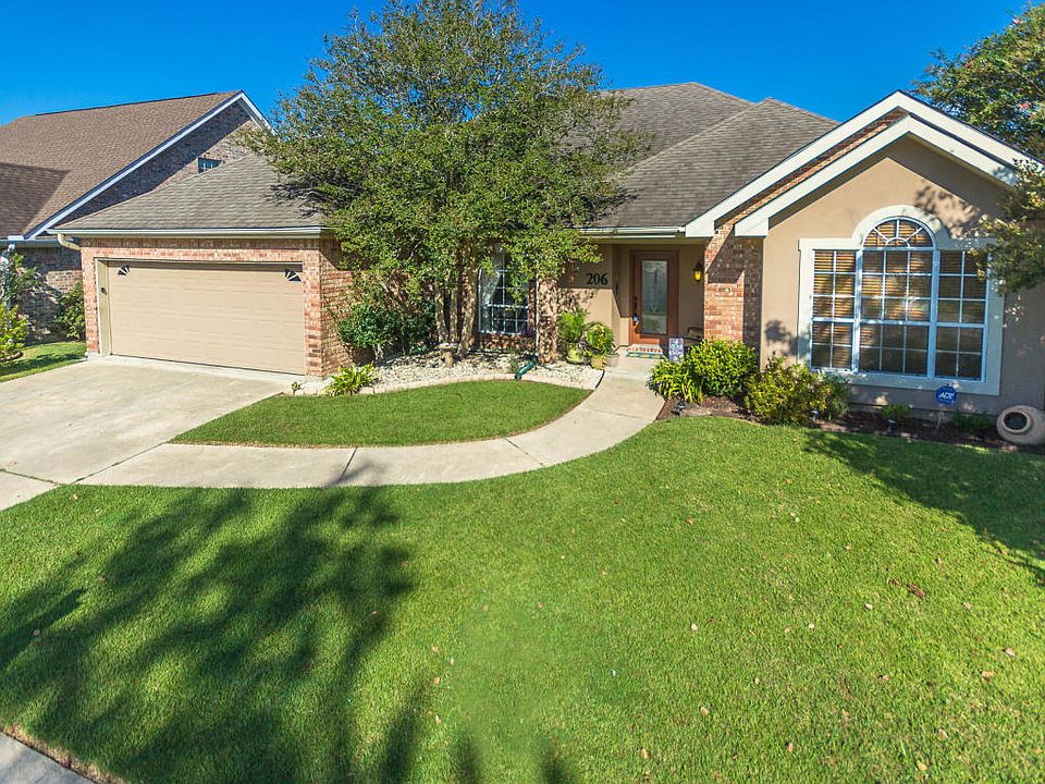 1st image of 206 Ashland Park Dr