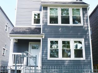 2733 N Hamlin Ave, Chicago, IL 60647