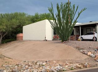35 W Calle Del Lago, Green Valley, AZ 85614