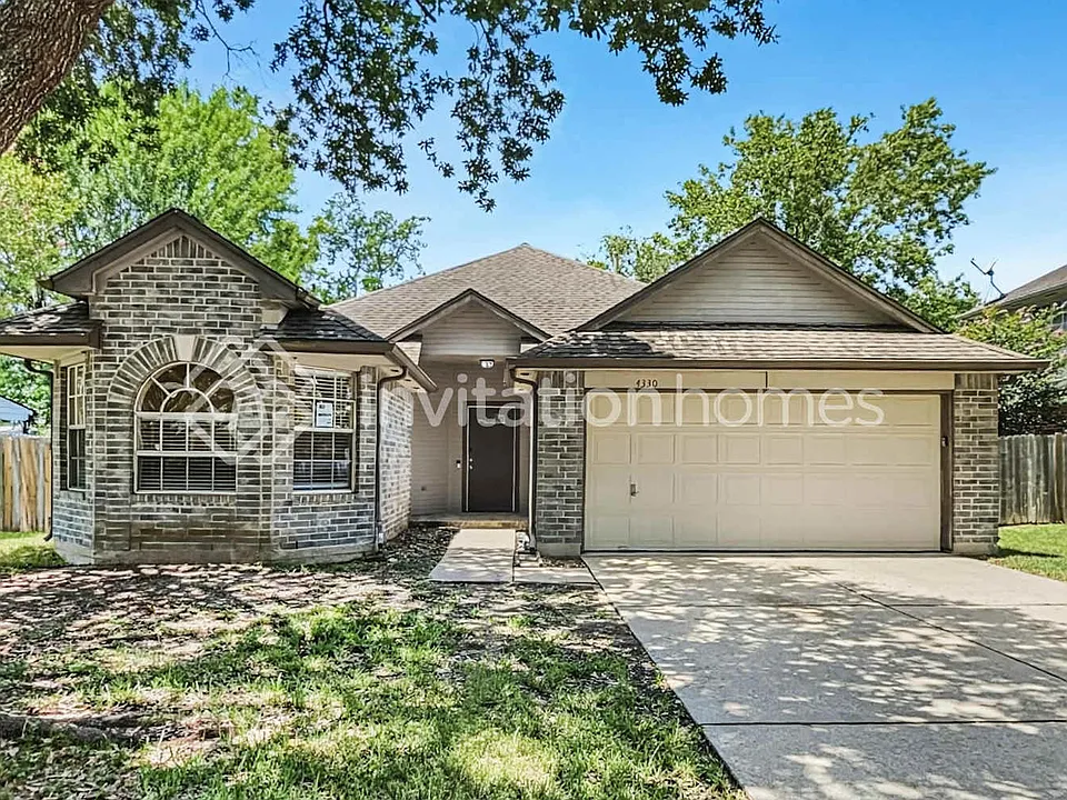 4330 Spoonbill Dr