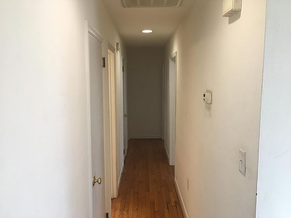 3rd image of 248 Benson Ln