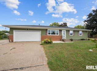 1573 39th Ave, Moline, IL 61265