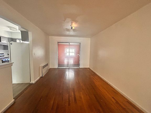 4th image of 4034 Baychester Ave Floor 2