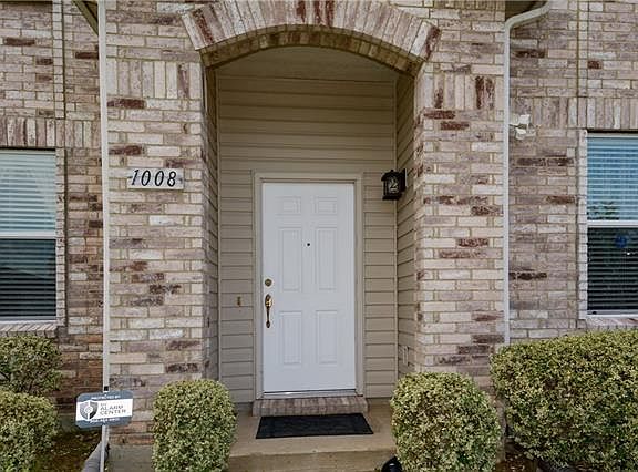 2nd image of 1008 Cavern Dr