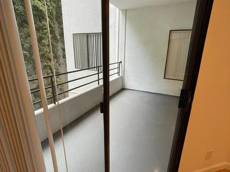 13112 Valleyheart Dr #206 — Photo 12