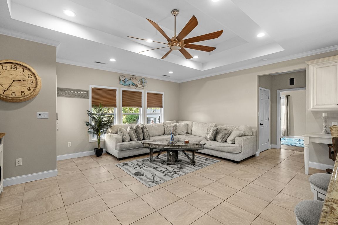 next background image