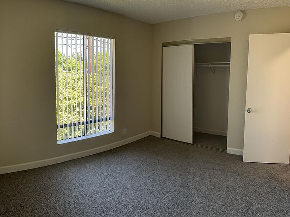 4th image of 5048 Date Ave APT 12