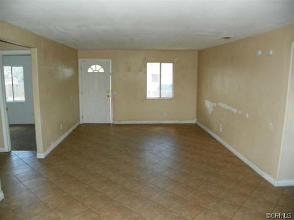 3rd image of 1062 S Washington Ave