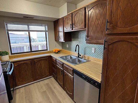3rd image of 215 E Arbor Ave #203-205F