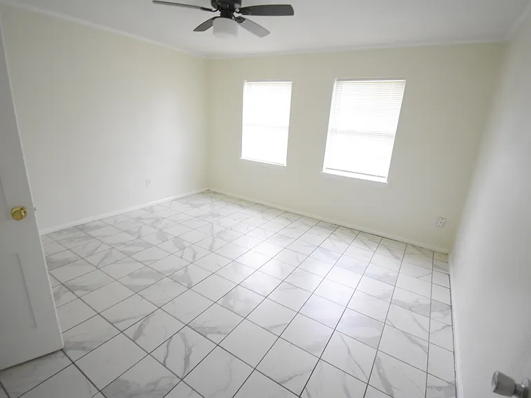 6229 Clover Ridge St — Photo 7