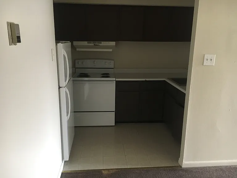 Amber Court — Photo 5