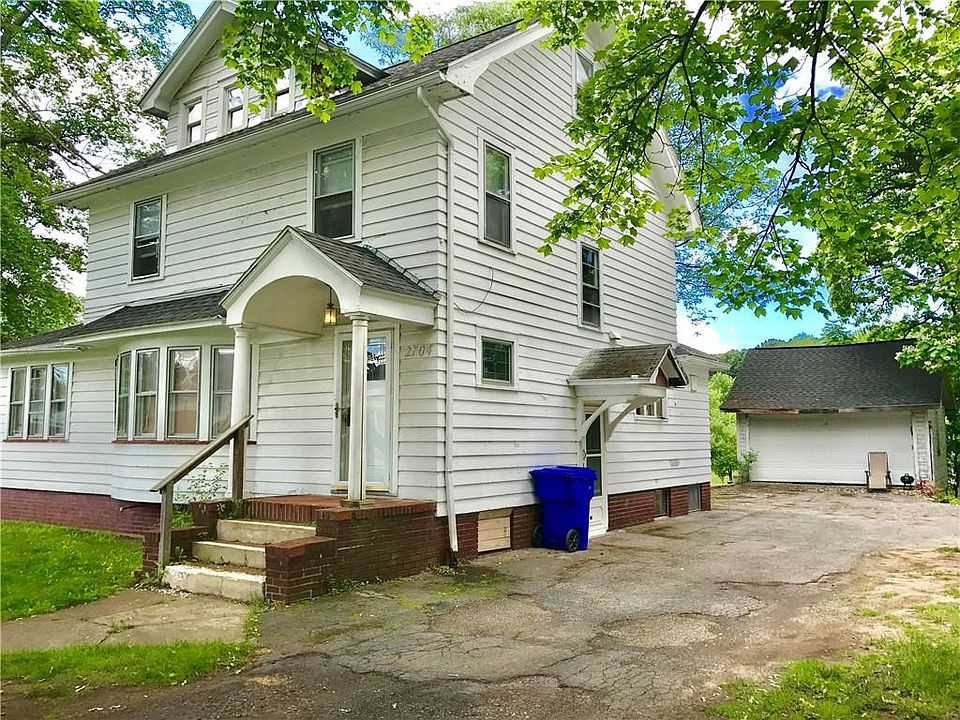 2nd image of 2704 Chili Ave