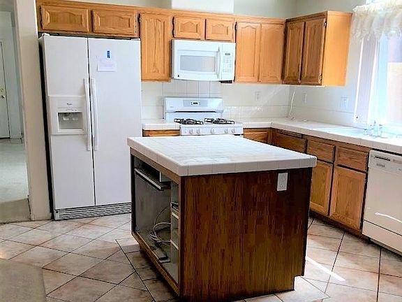 2nd image of 1813 Glory Creek Dr