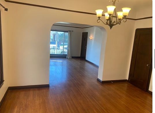 4th image of 434 N Orange Grove Ave