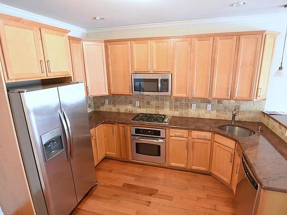 4th image of 1015 S 18th St #1A