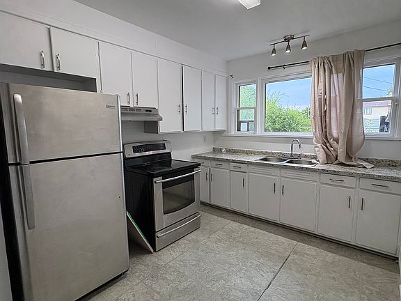 2nd image of 315 Matheson Ave
