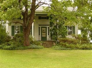 3514 E Pleasant Valley Rd, Seven Hills, OH 44131