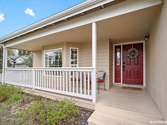 3rd image of 8835 Rocky Cove Dr