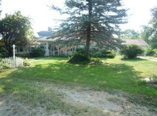 7322 Arnold Rd, Breckenridge, MI 48615