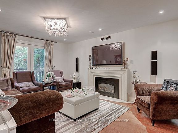 5th image of 35 Gardiner Rd