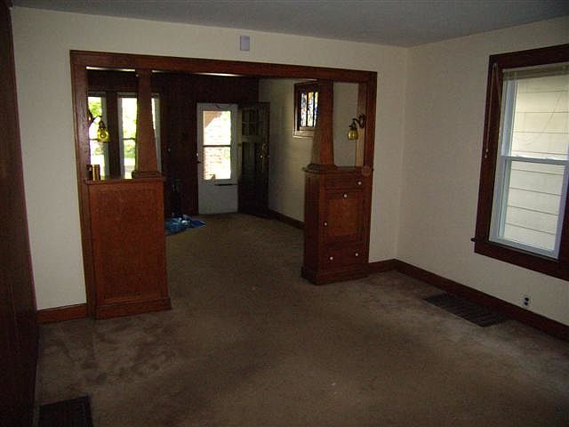 2nd image of 321-323 Olentangy St