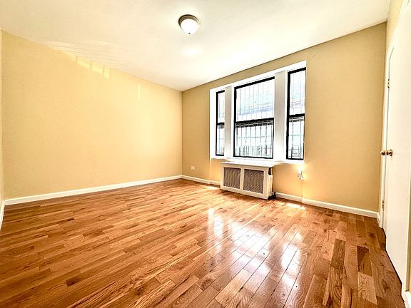 3rd image of 559 W 164th St APT 1D
