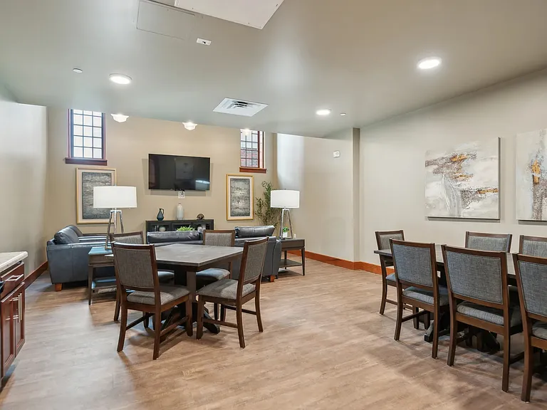 45 Lexington Ave NW — Photo 1