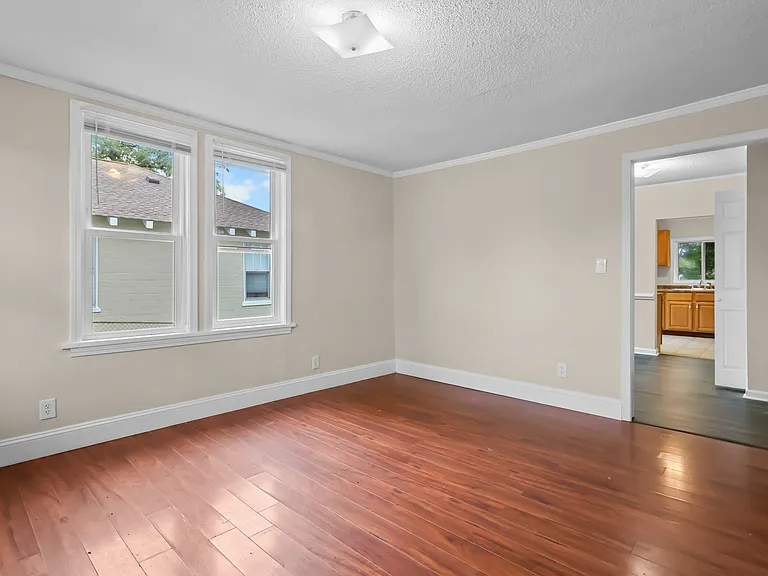 114 Emory St — Photo 12