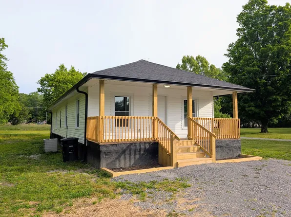 815 E Grundy St, Tullahoma, TN 37388