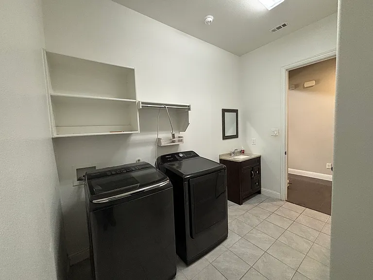 3421 Poinsettia Way — Photo 17