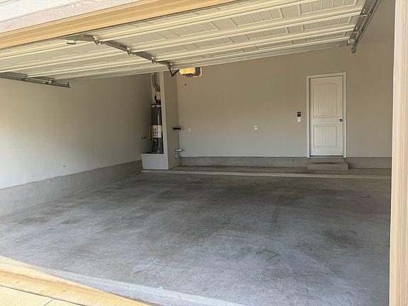 4th image of 2908 Harvester Ln