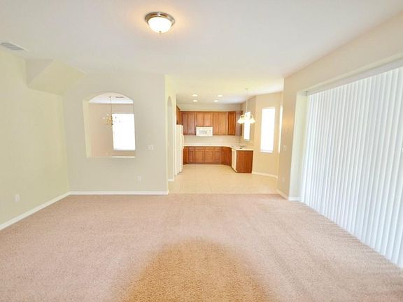 4th image of 10702 Deerberry Dr